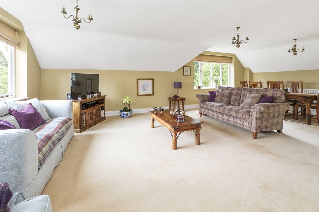 Property photo 3 of 10 Picture No. 34