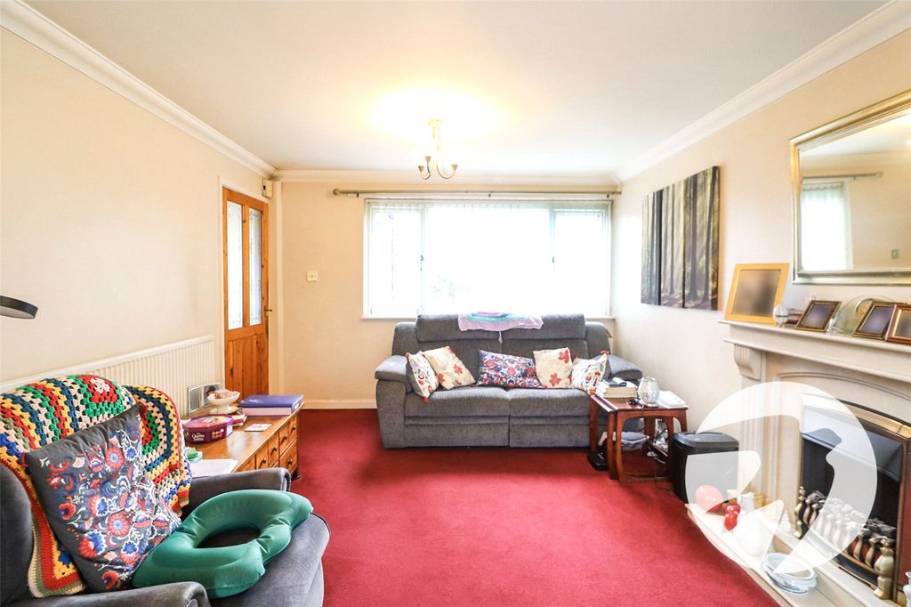 Property photo 3 of 13 Picture No. 10