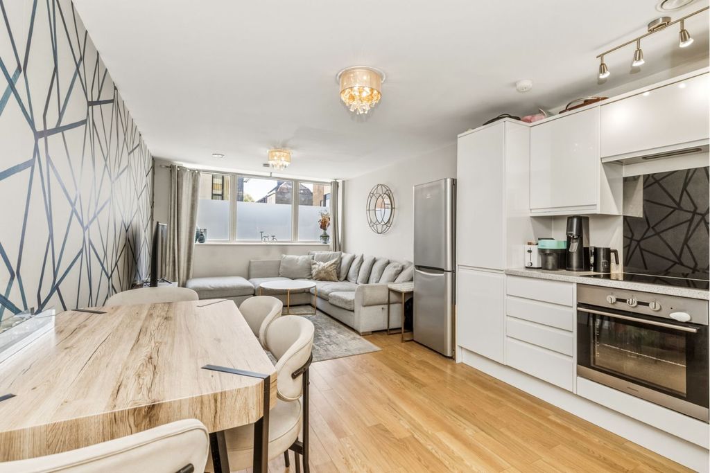 Property photo 1 of 12 Living / Dining Room