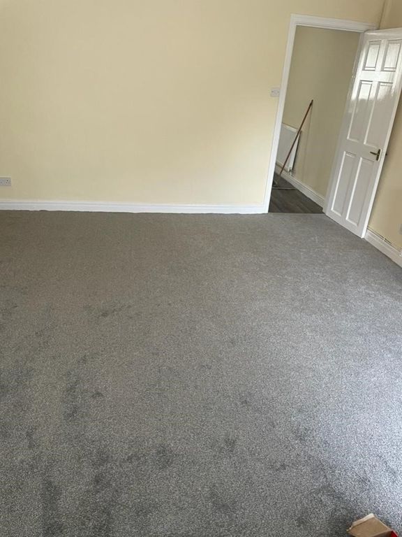 Property photo 2 of 7 3