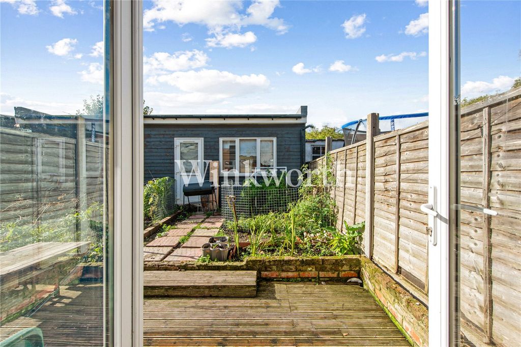 Property photo 3 of 10 Picture No. 07
