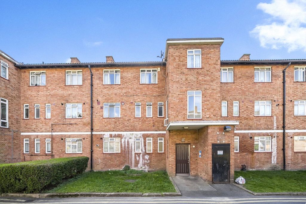 Property photo 1 of 16 1