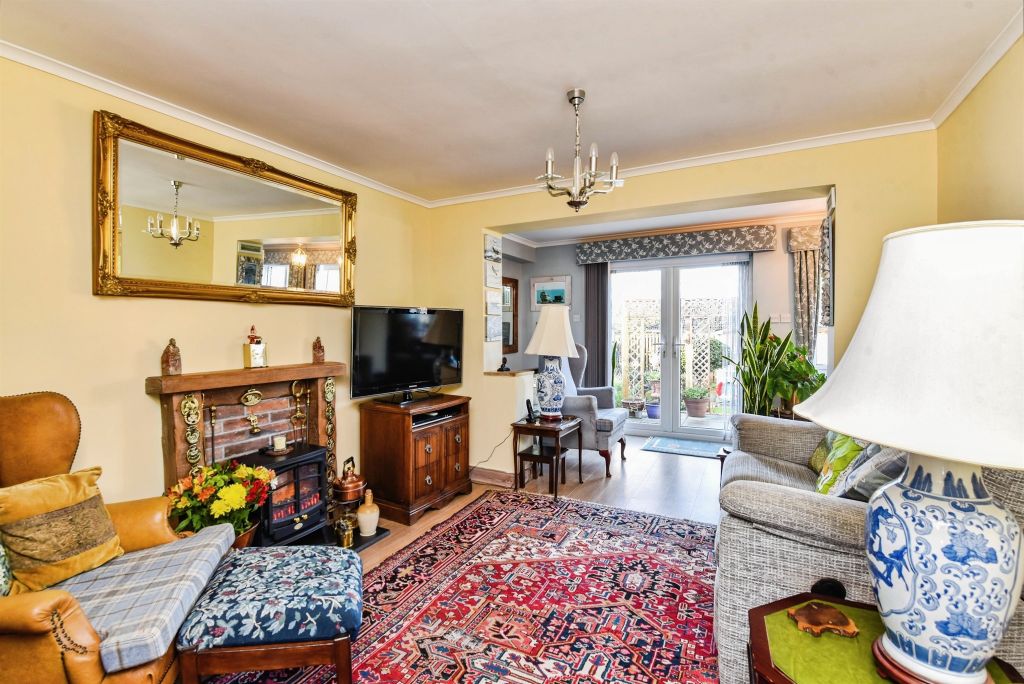 Property photo 3 of 17