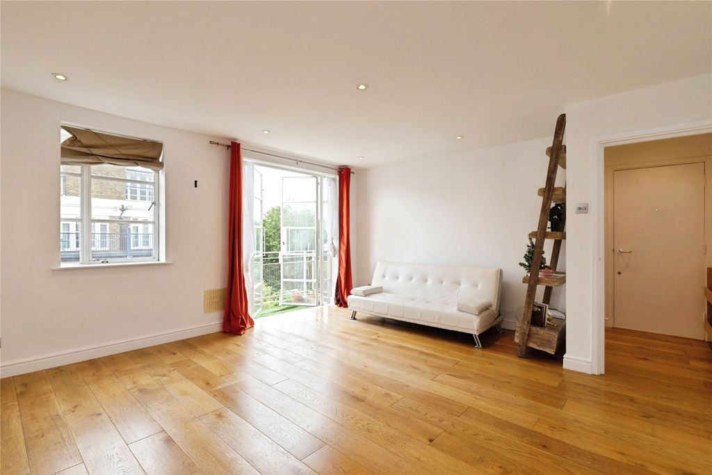 Property photo 2 of 20 Picture No. 27