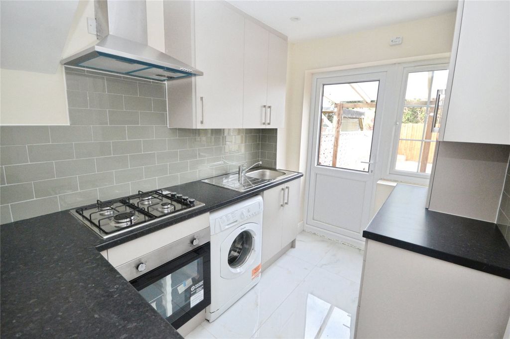 Property photo 3 of 15 Kitchen