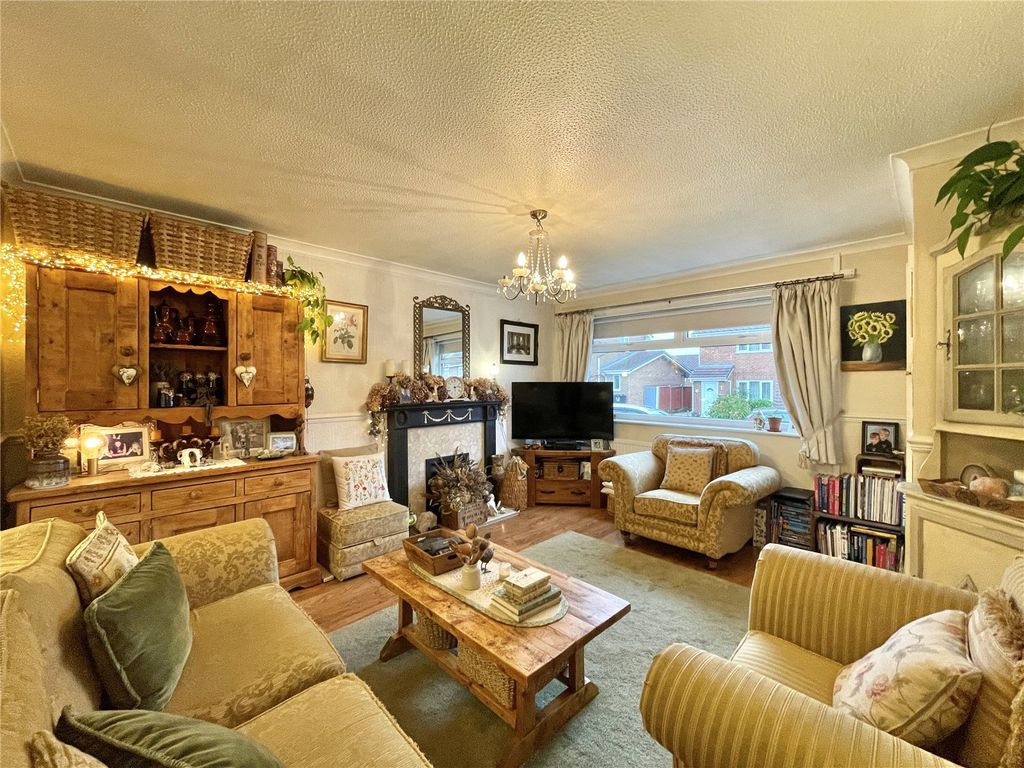 Property photo 2 of 18 Picture No. 10