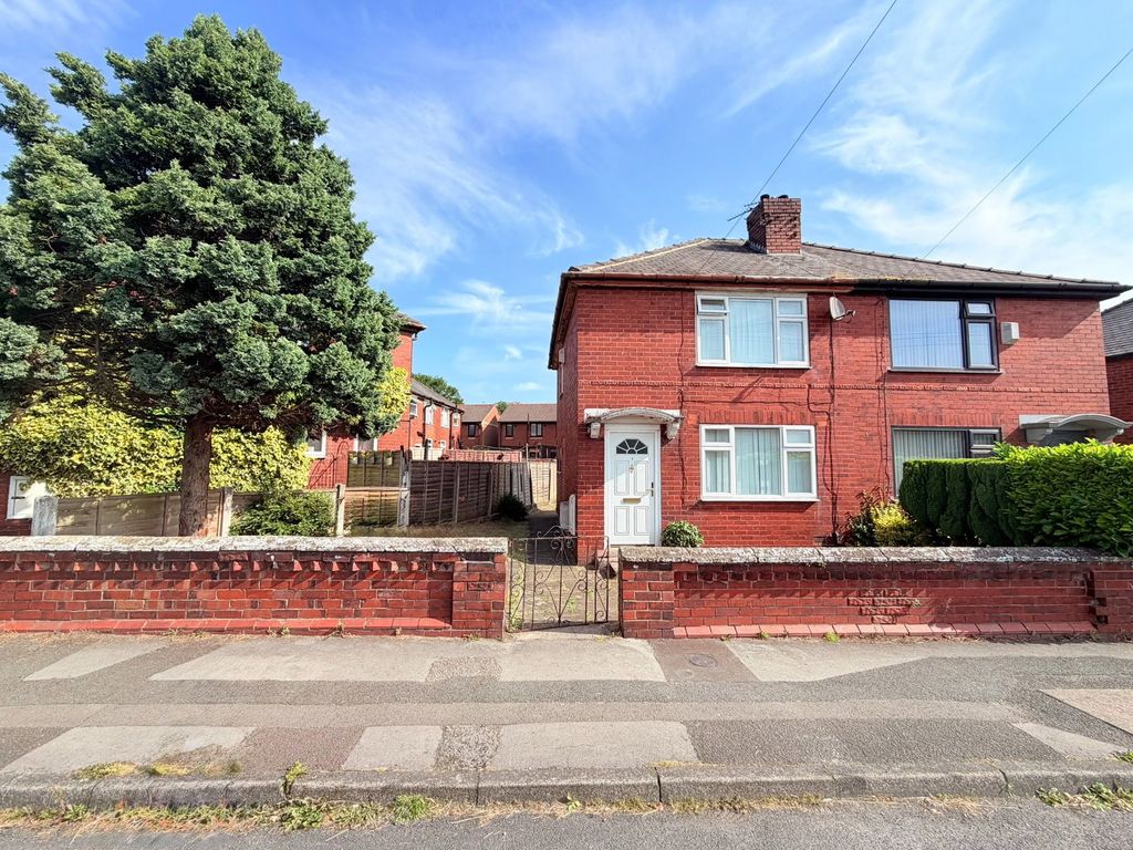 Property photo 1 of 12