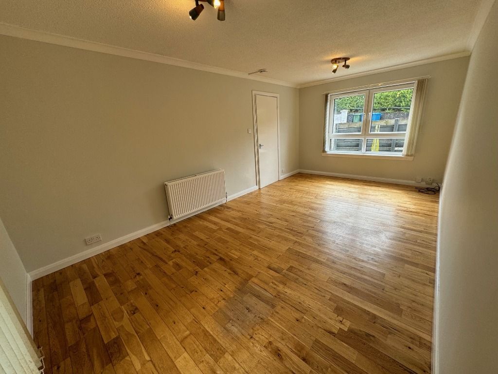 Property photo 3 of 8 Photo 3