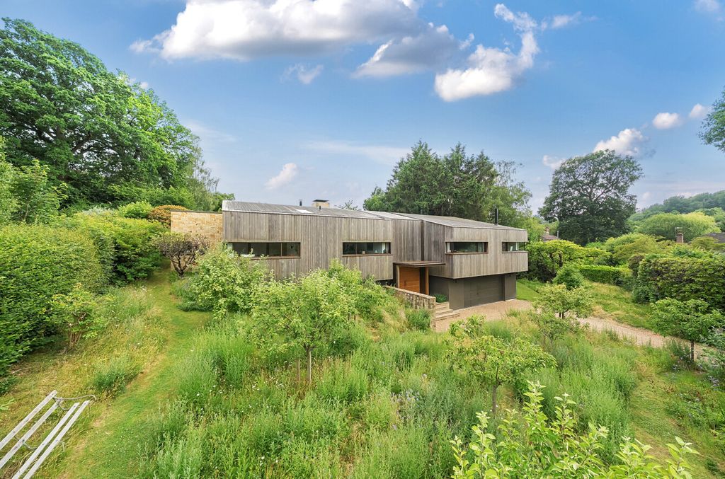 Property photo 1 of 27 1313947-30-685Ae6...