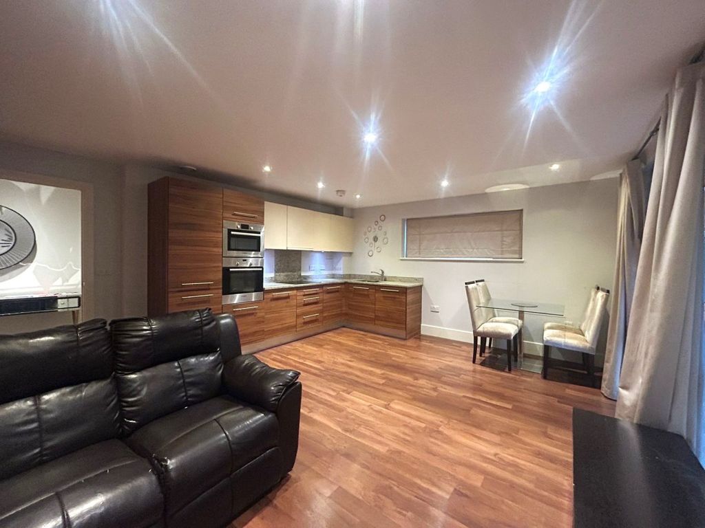 Property photo 3 of 12