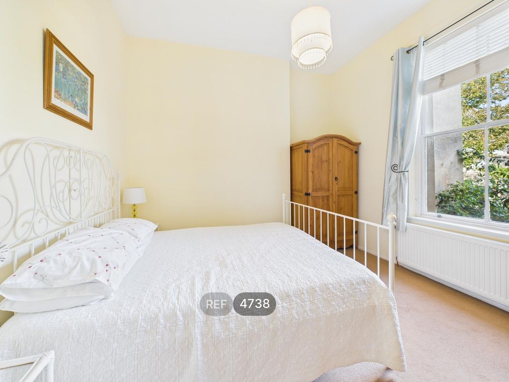 Property photo 3 of 7 Bedroom