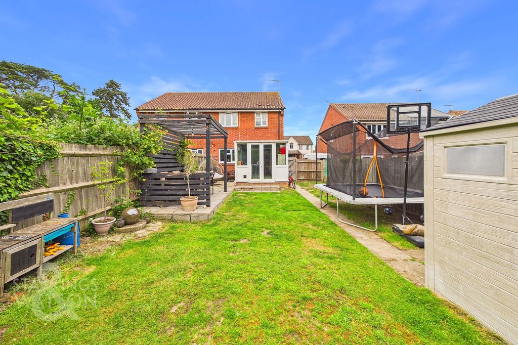 Property photo 2 of 19
