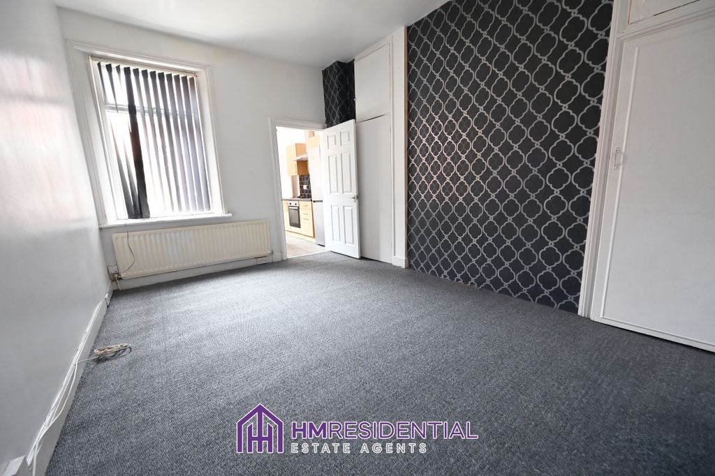 Property photo 2 of 7 Img_84_2_Original.Jpg