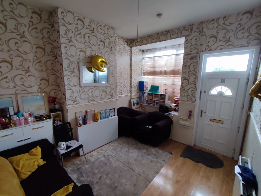 Property photo 3 of 19 Gallery