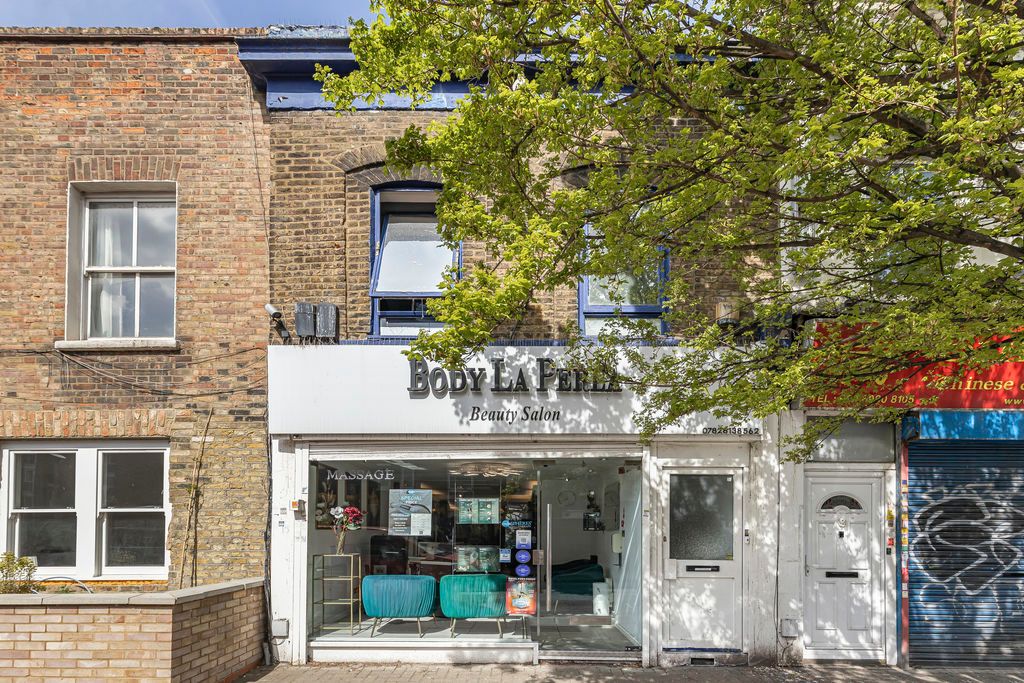 Property photo 1 of 21 Photo 18