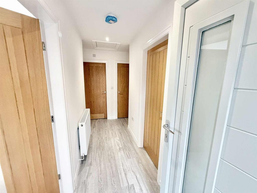 Property photo 3 of 10 Entrance.Jpg