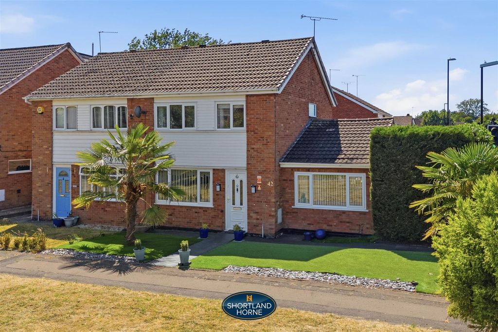 Property photo 1 of 42