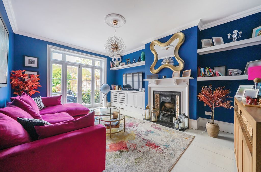 Property photo 2 of 18 1442638-11-69E741...