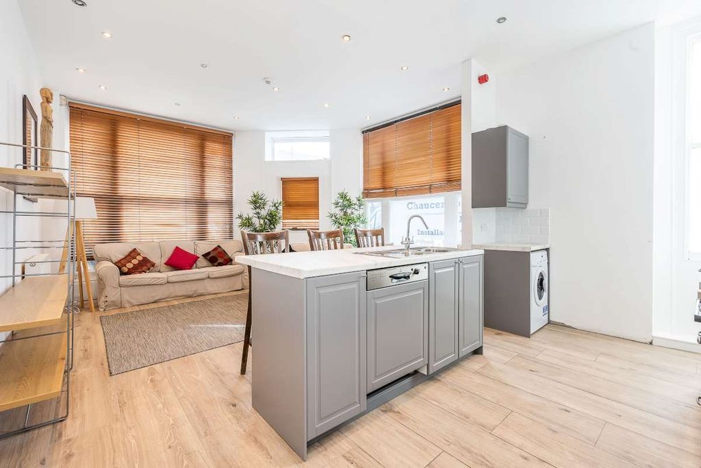 Property photo 2 of 11 Gff-180-New-Kings...