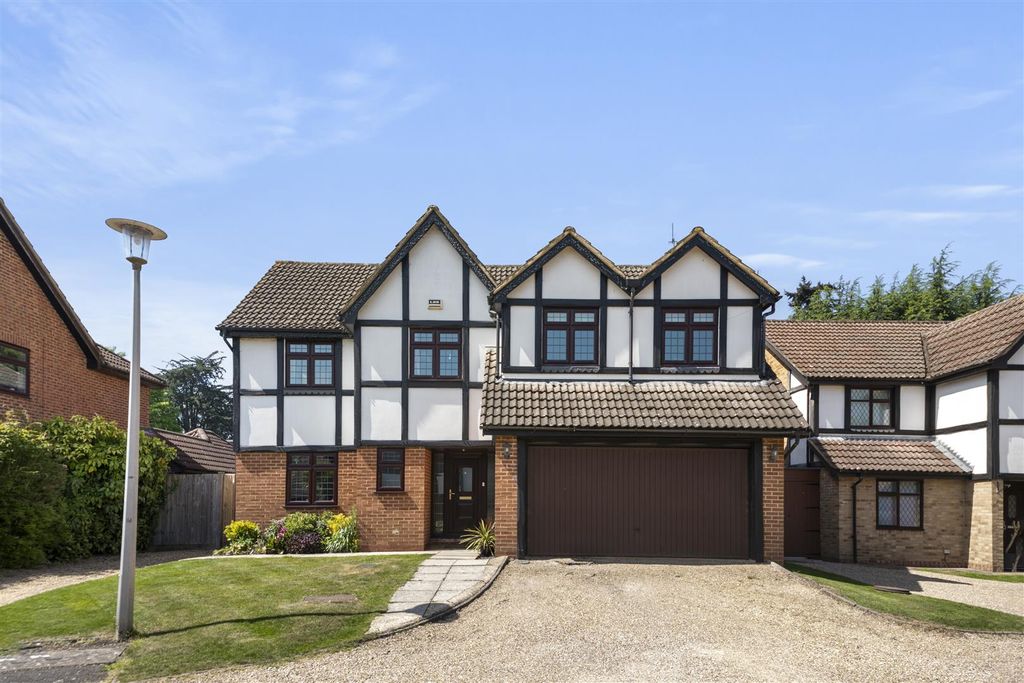 Property photo 1 of 37