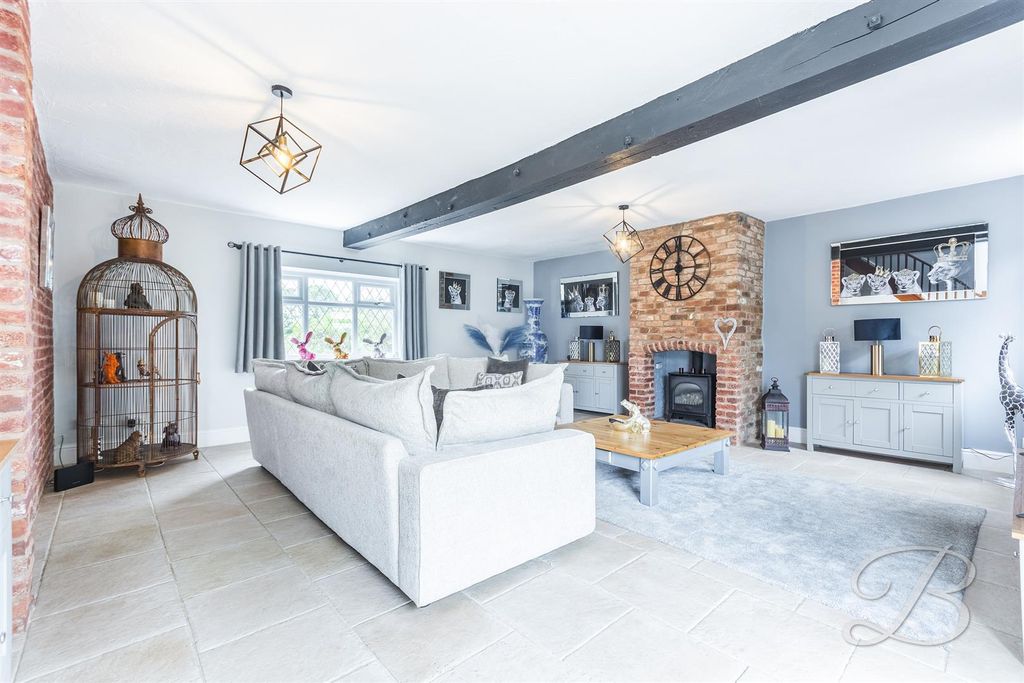 Property photo 3 of 42 CC29.Jpg