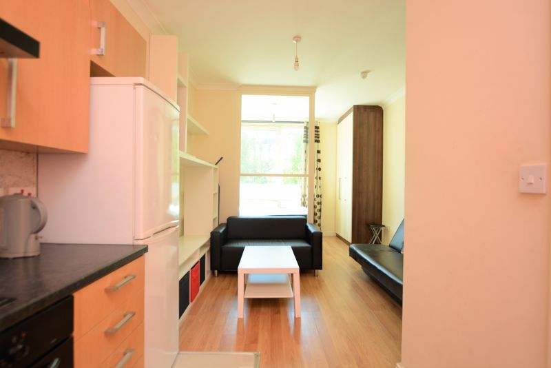 Property photo 2 of 7 Photo 6