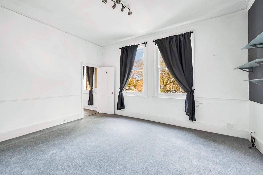 Property photo 2 of 5