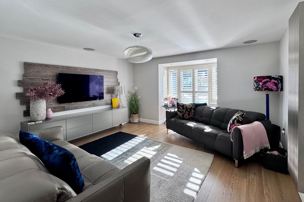 Additional image 5 of 5 bed detached house for saleScotty Brook Crescent, Glossop SK13