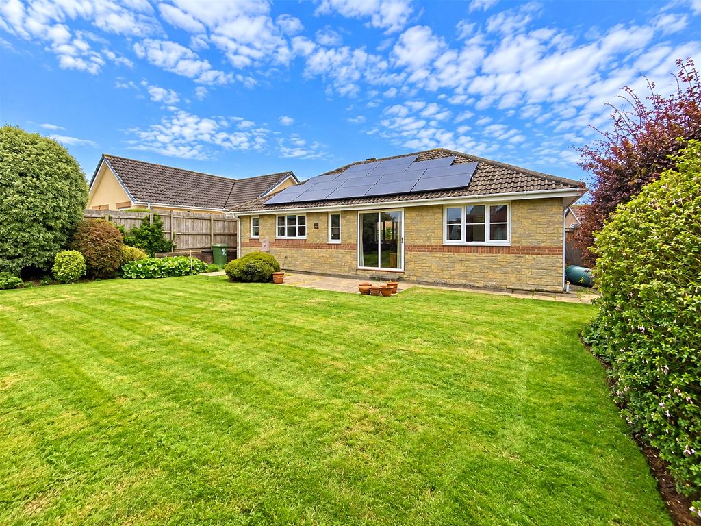 Property photo 2 of 15 Picture No. 39