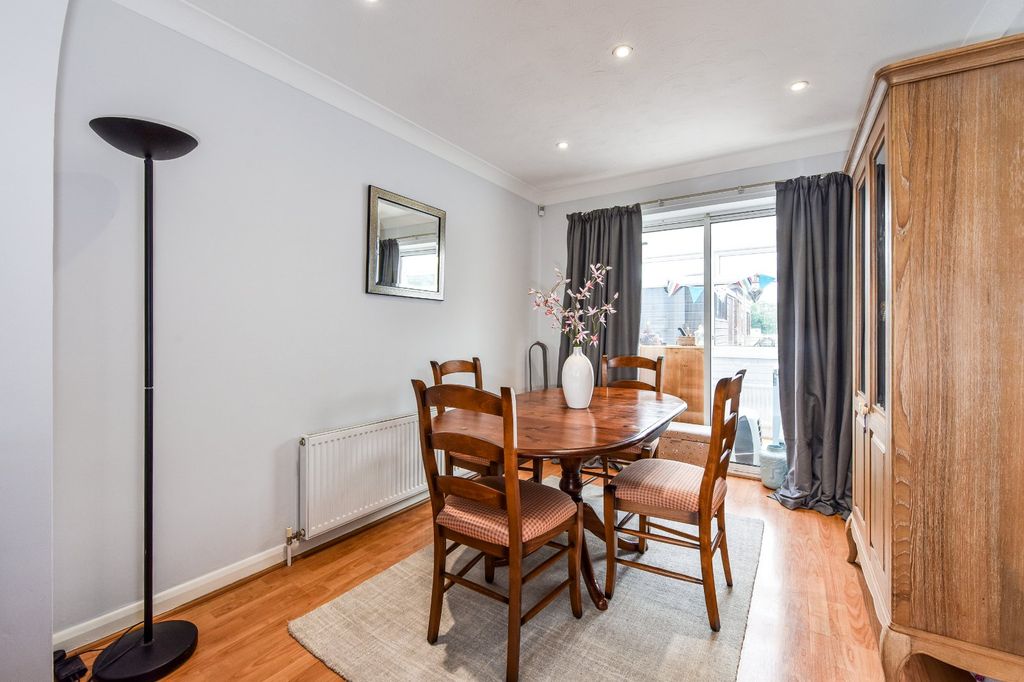 Property photo 3 of 17 Picture No. 20