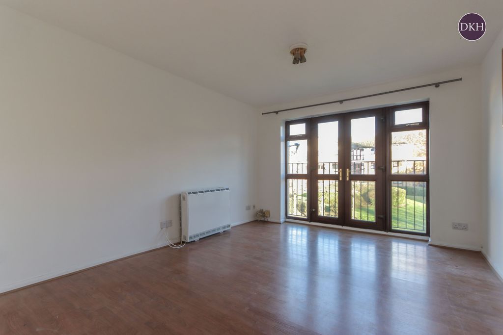 Property photo 3 of 9 Picture No. 02