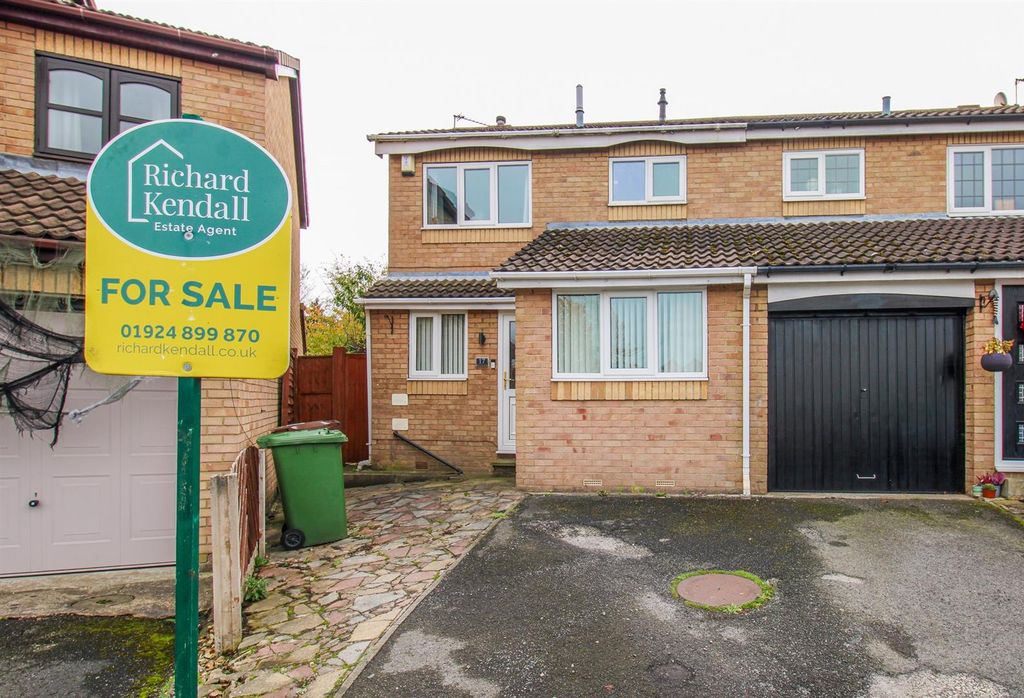 Property photo 1 of 11