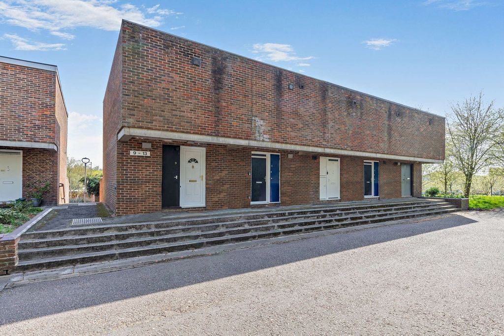 Property photo 1 of 20