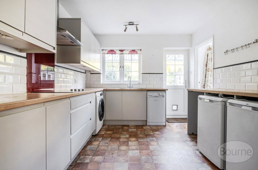 Property photo 3 of 20 Picture No. 15