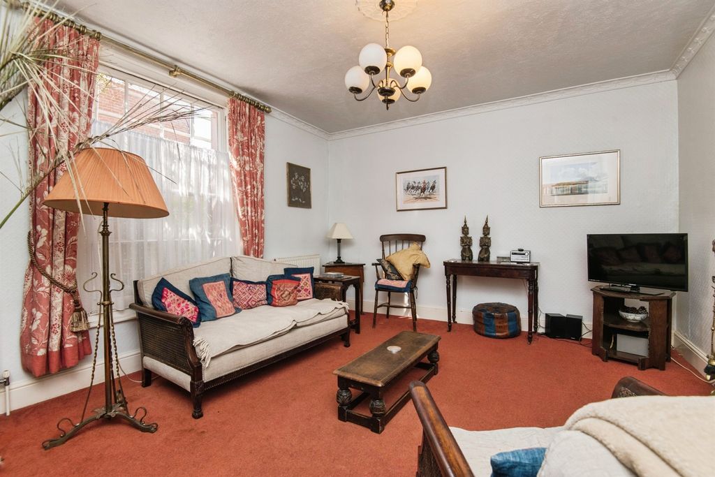 Property photo 2 of 15