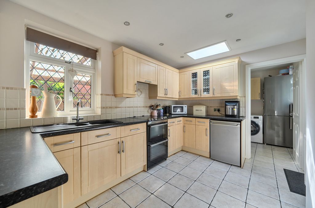 Property photo 3 of 12 1451897-17-69F219...