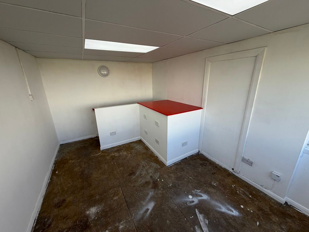 Property photo 3 of 5 Photo 3