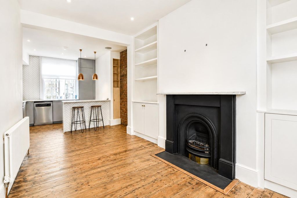 Property photo 3 of 20 Farleigh Road25E7.Png