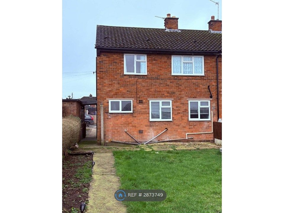 Property photo 2 of 11 Rear