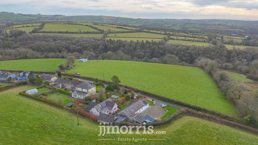 Property photo 2 of 47