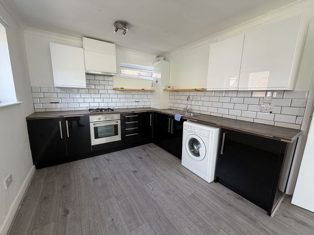 Property photo 2 of 10 Img_2682
