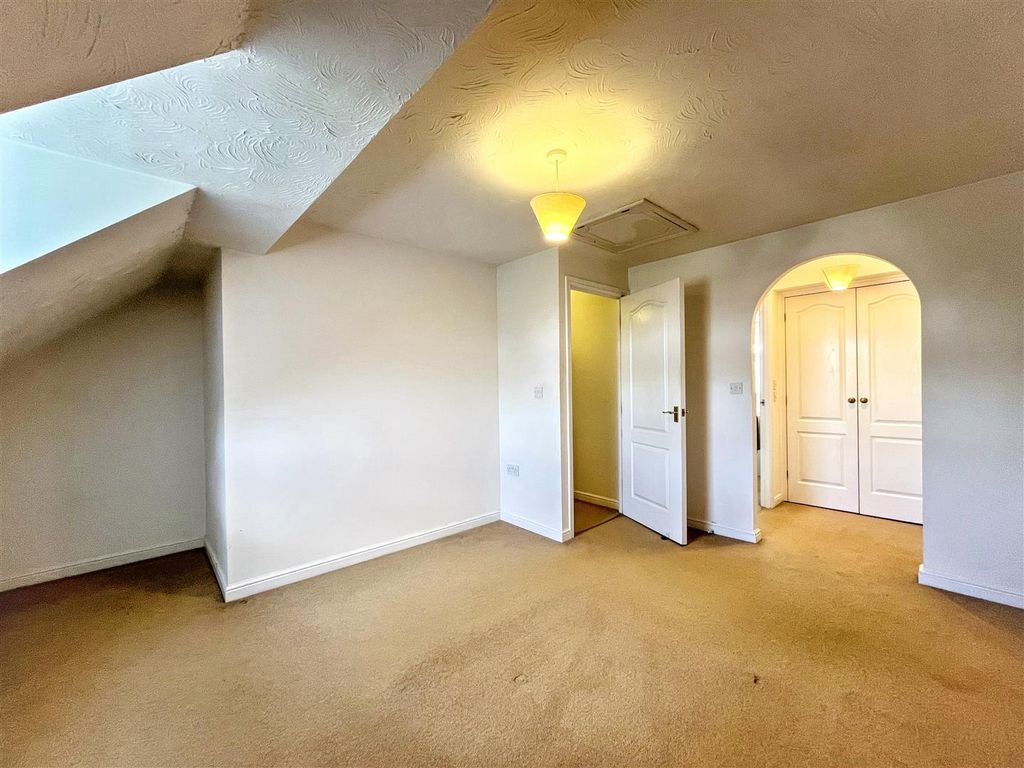 Property photo 2 of 8 Img_2914.Jpg