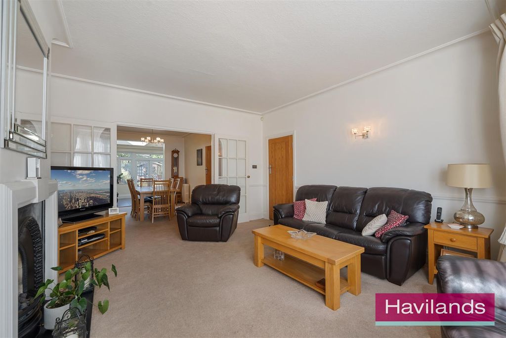 Property photo 3 of 23 Oaklands-13.Jpg