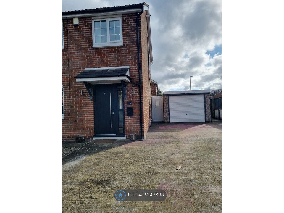 Property photo 2 of 35