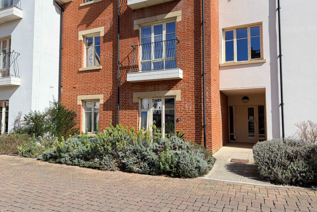 Property photo 2 of 15