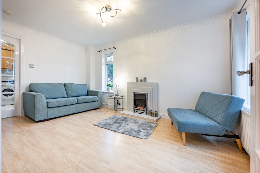 Property photo 3 of 38