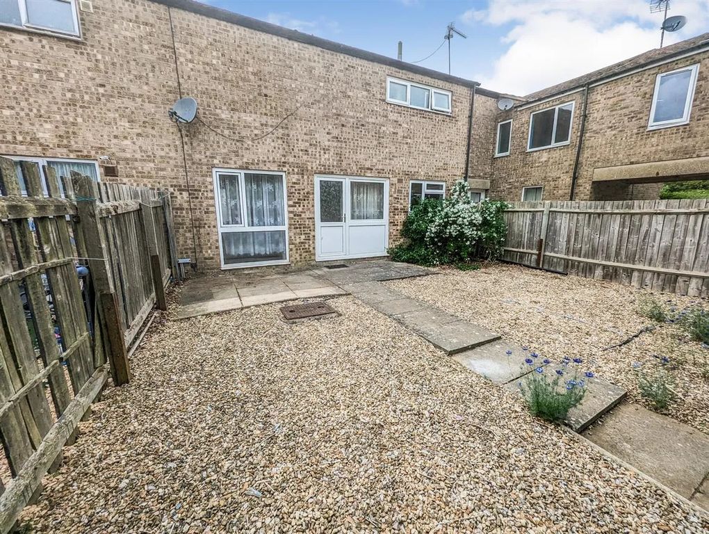Property photo 2 of 18