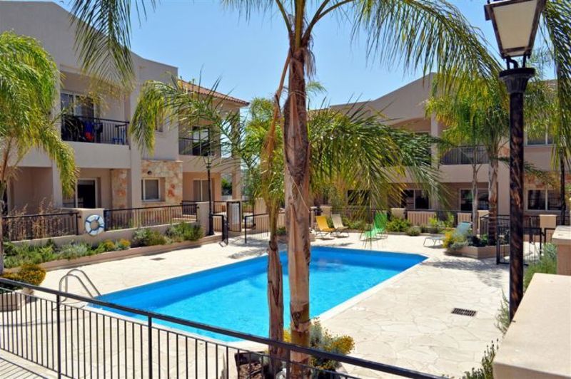 Property photo 1 of 9 Complex With...