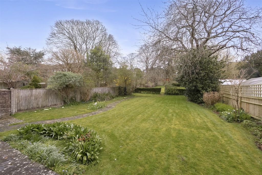 Property photo 2 of 18 Rear Garden