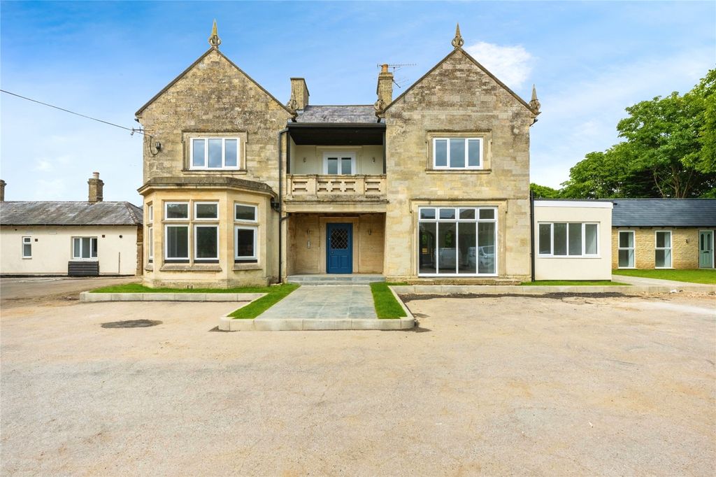 Property photo 1 of 17 Picture No. 03